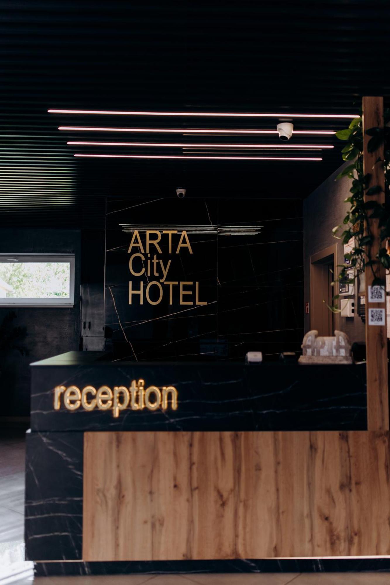 Arta City Hotel Yavoriv  Eksteriør bilde